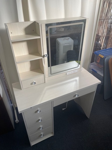 ドレッサー　椅子付き　LEDガラス