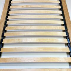 【11/29（土）限定！指定先へ送料無料でお届けします（墨田区、江東区、台東区）】美品 無印良品 木製ベッドフレーム シングル オーク材の画像