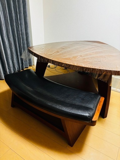 商談中　三角形木製　ダイニングテーブルセット　関家具