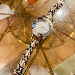 ARMANI EXCHANGEレディース　腕時計の画像