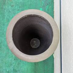 樹脂系？フラワーベース70ｃｍ、重さ3．5ｋｇの画像