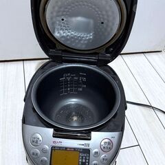 【5.5合炊飯器】タイガー IH炊飯器 JKH-T100｜1.0L｜無洗米OK GABA米／予約／保温機能付き｜一升炊き／IH式｜中古 炊飯ジャー TIGERの画像