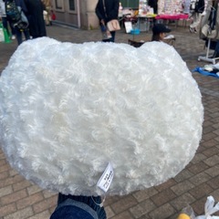 ハローキティ ふわふわクッションの画像