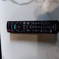 液晶テレビ32インチ2017年製、リモコン、TV線、 中古品の画像