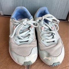 PUMAスニーカー18.0cmの画像