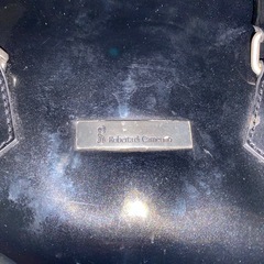 黒のミニ旅行鞄の画像