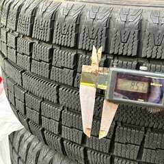 中古スタッドレス4本225/50-17  残り山8.5mmの画像