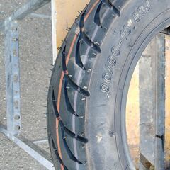 新品スクーター用タイヤ（90/90-10）の画像