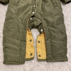 西松屋　スノーウェア　ジャンプスーツ　防寒ロンパース　70の画像