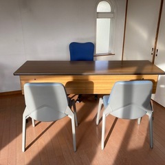 長テーブルの画像