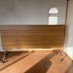 長テーブルの画像