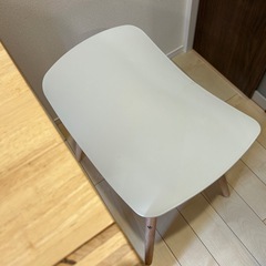 ナチュラル✖️白　ダイニングテーブルセットの画像