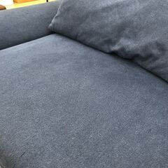 A-516【リユースのサカイ野々市店】ジモティ来店特価‼ ２人掛けソファー ブルー クリーニング済みの画像