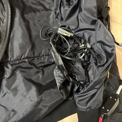 ハーレーダビットソン電熱ウエア上下、手袋の画像