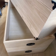 3段桐箪笥の画像