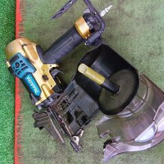 マキタ/makita AN933H 高圧釘打ち機 【中古】【野田愛宕店】【店頭取引限定】管理番号：ITBT204T9LM4の画像
