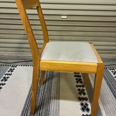 【11/29（土）限定！指定先へ送料無料でお届けします（墨田区、江東区、台東区）】無印良品 オーク材ダイニングチェア 2脚セット 廃盤品の画像