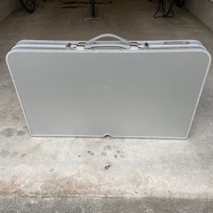 コールマン　折りたたみキャンピングテーブルの画像