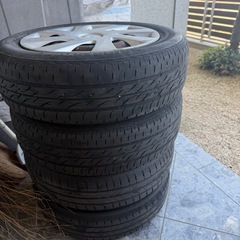 ダイハツタイヤホイールセット4本14R
の画像