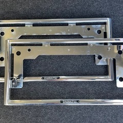 ダイハツ 純正 ナンバーフレーム 中古 前後セットの画像