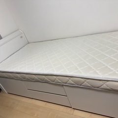 シングルベッドの画像