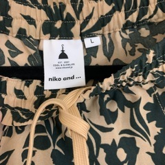 nico and.. 花柄パンツの画像