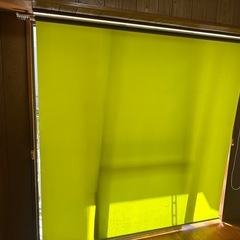 カーテンの画像