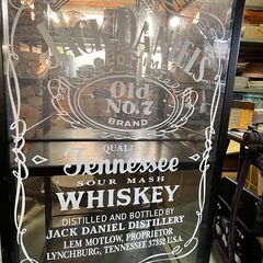 ジャックダニエル ボトル型 メタル製ディスプレイラック 高さ150cmの画像