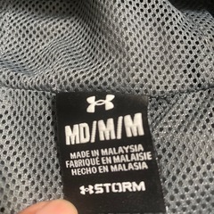 アンダーアーマー ナイロンジャケット Mの画像