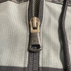 アンダーアーマー ナイロンジャケット Mの画像