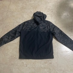 アンダーアーマー ナイロンジャケット Mの画像