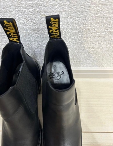 Dr. Martens ブラック サイドゴアブーツ