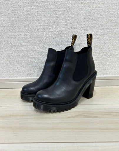 Dr. Martens ブラック サイドゴアブーツ