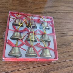 〇クリスマスツリー、ベルの画像