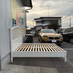 IKEA イケア ダブルベッドフレーム TYSSEDAL 幅140cmの画像