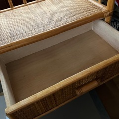 籐製　棚の画像