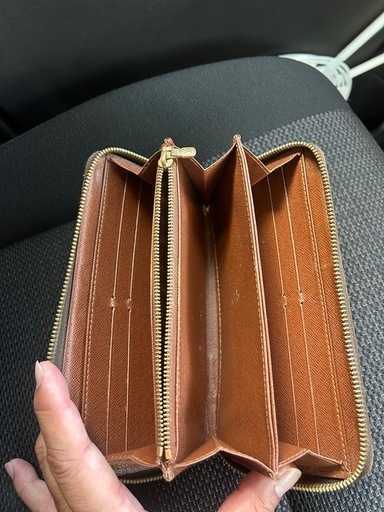 ルイヴィトン長財布