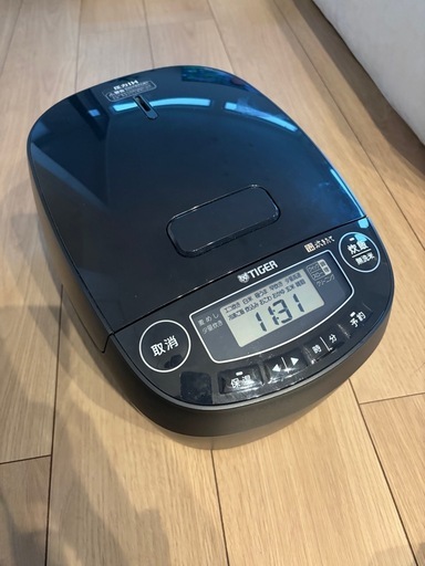 【値下げ中】【美品】TIGER  炊飯器5.5合　圧力IH