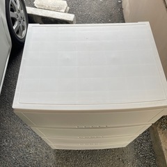 衣装ケースの画像