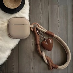 AirPods 3 ケース ハート型チャームストラップ付きの画像