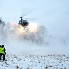 回転翼操縦士　※要事業用タービン　山岳ヘリコプターパイロットの募集です。自衛隊出身者歓迎の画像