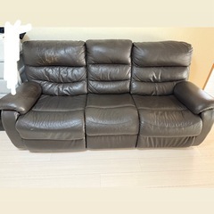 リクライニングソファー の画像