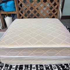 折りたたみマットレスの画像