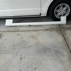 ハイエース、スポイラーの画像