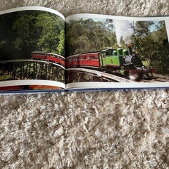 絵本5冊とオーストラリア写真集1冊の画像