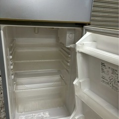 【SANYO】冷蔵庫【SR-141B】動作確認済・スリムで扱いやすいサイズです🍀 の画像