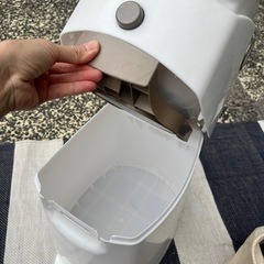 蓋を開けない⭐️臭いがしないおむつゴミ箱⭐️の画像