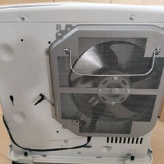 石油ファンヒーターの画像
