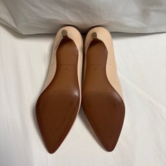 COLE HAAN コールハーン　パンプス　ベージュの画像