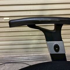 【11/29（土）限定！指定先へ送料無料でお届けします（墨田区、江東区、台東区）】サンワサプライ オフィスチェア ブラック 150-SNC097の画像